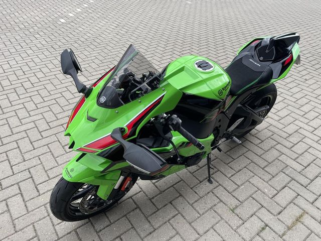 kawasaki - ninja-zx-10r-krt-replica