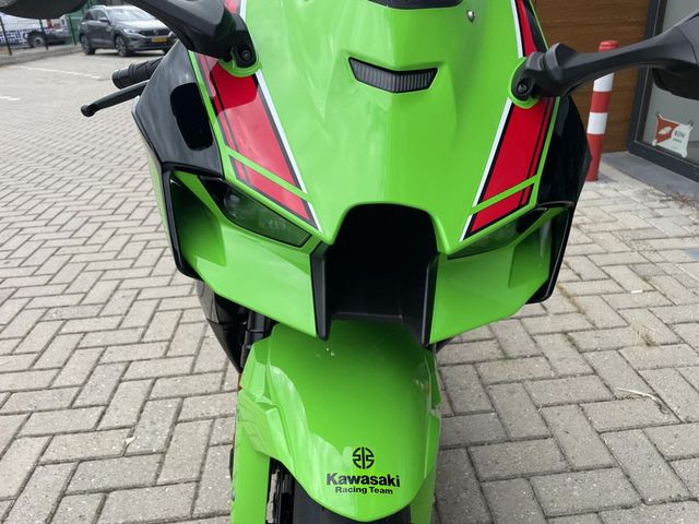 kawasaki - ninja-zx-10r-krt-replica