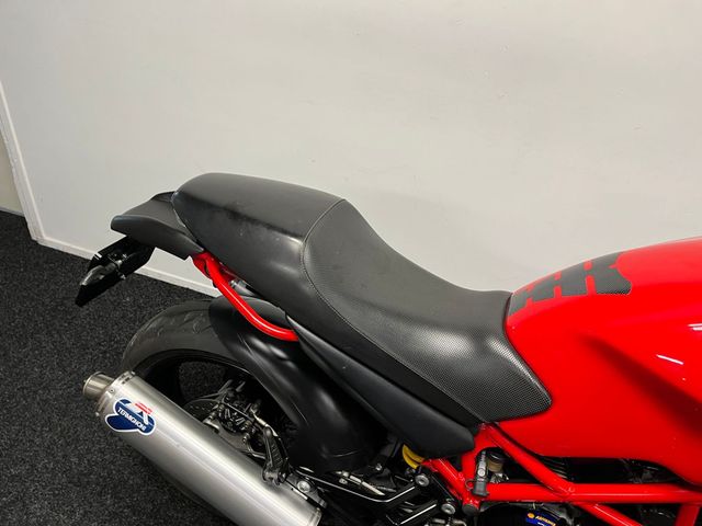 ducati - monster-695