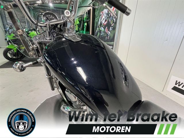 suzuki - vs-800-intruder