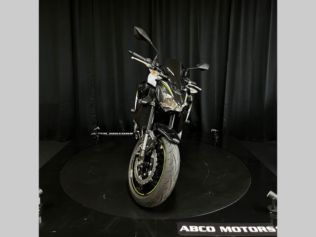 kawasaki - z900
