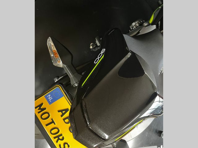 kawasaki - z900