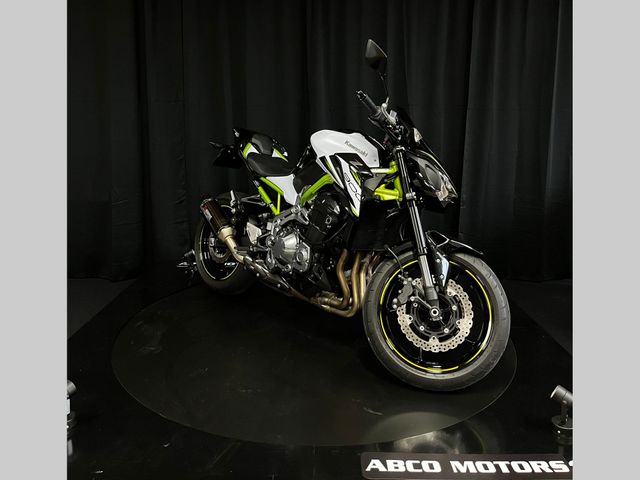 kawasaki - z900