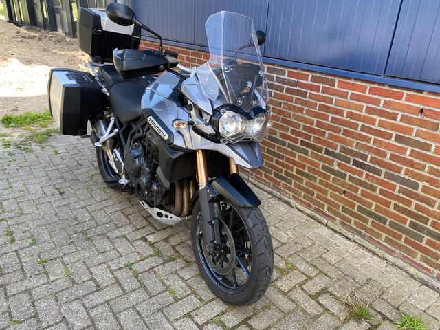 triumph - tiger-explorer