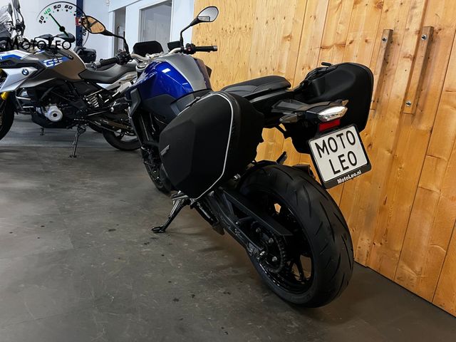 bmw - f-900-r