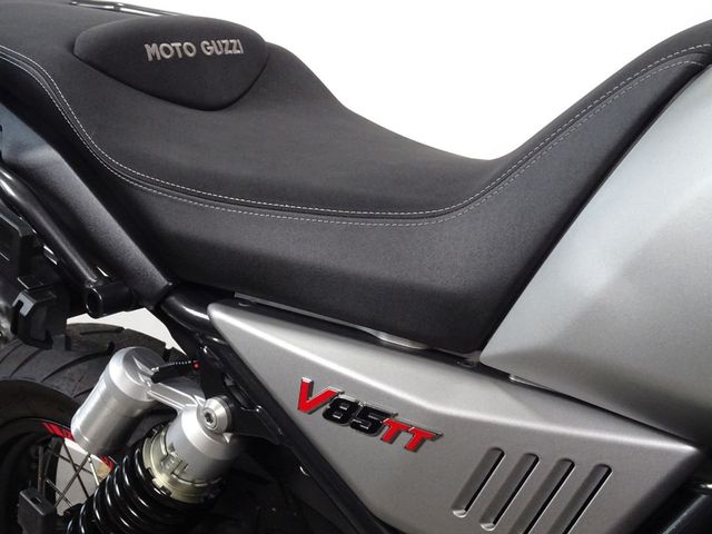 moto-guzzi - v-85-tt-travel