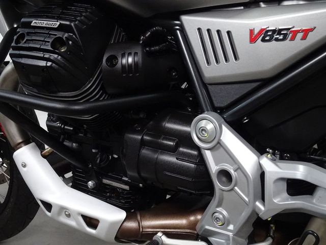 moto-guzzi - v-85-tt-travel