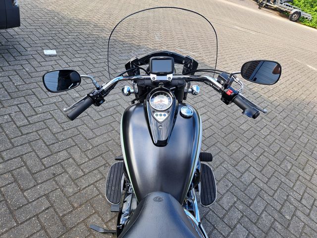 kawasaki - vn-900-classic-se