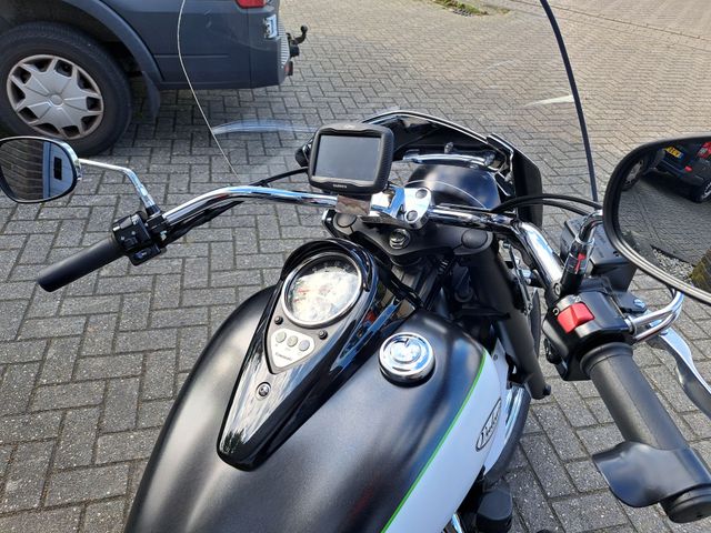 kawasaki - vn-900-classic-se