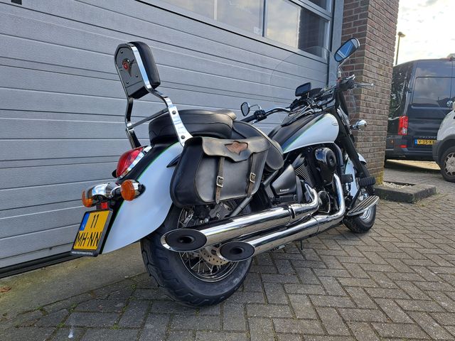 kawasaki - vn-900-classic-se