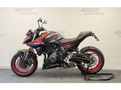 SUZUKI GSX-8S – foto 4