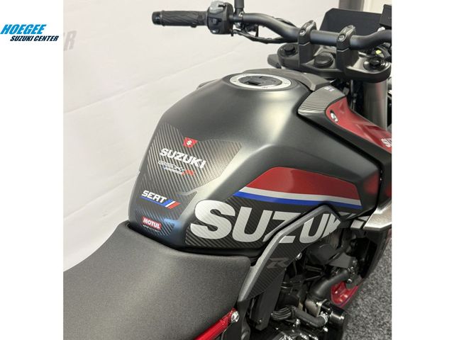 suzuki - gsx-8s