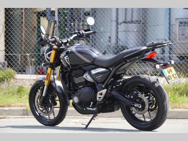 triumph - speed-400