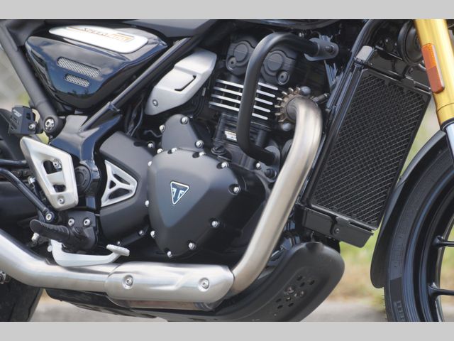 triumph - speed-400