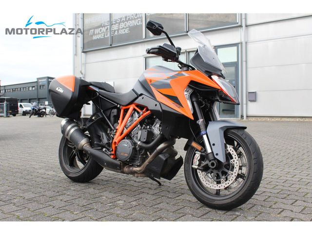 ktm - 1290-super-duke-gt