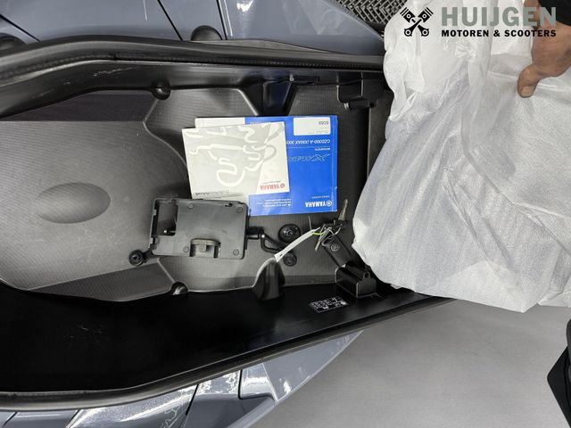 yamaha - x-max-300-tech-max