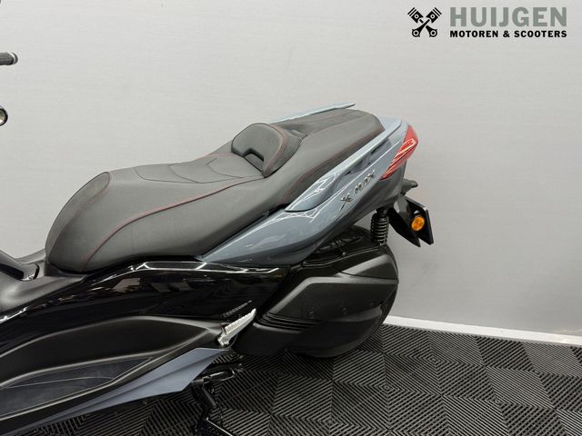 yamaha - x-max-300-tech-max