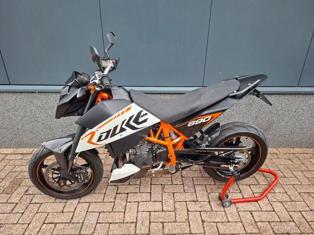 ktm - 690-duke-r