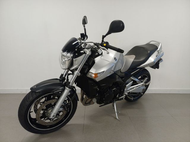 suzuki - gsr-600-a