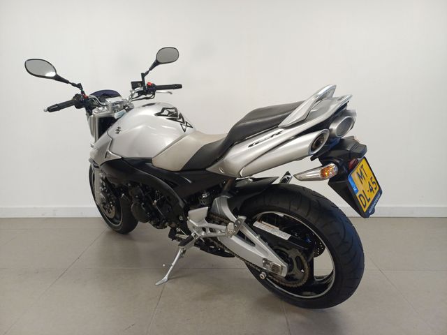 suzuki - gsr-600-a