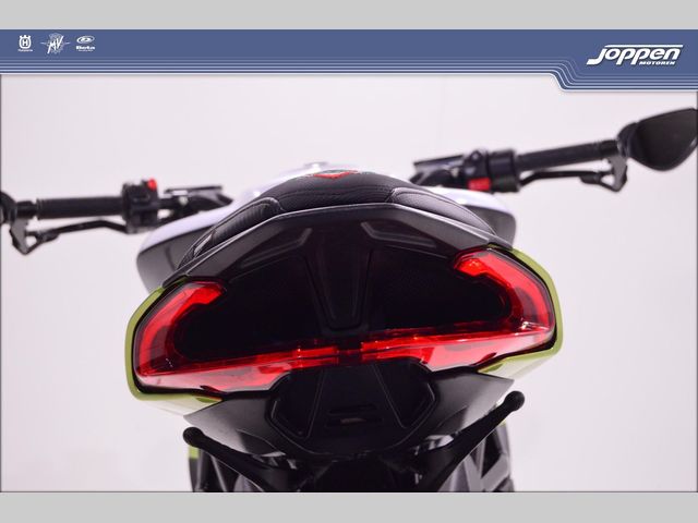 mv-agusta - dragster-800-rr