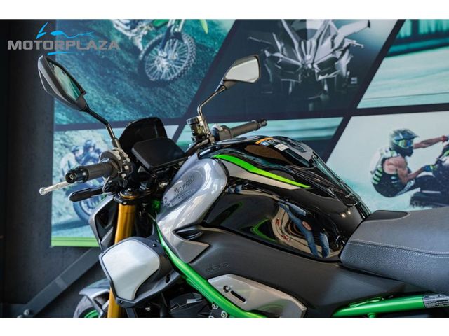 kawasaki - z900-se