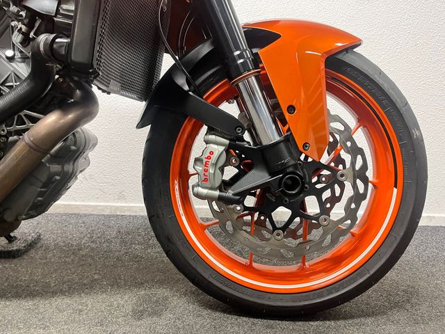 ktm - 1290-super-duke-r