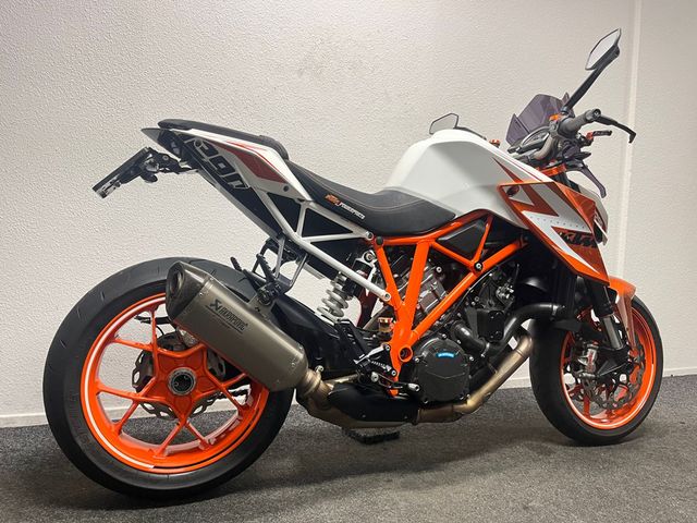 ktm - 1290-super-duke-r