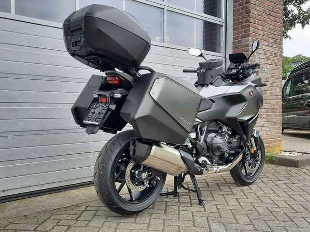 honda - nt-1100-dct