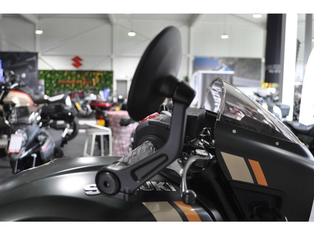 suzuki - gsx-8tt
