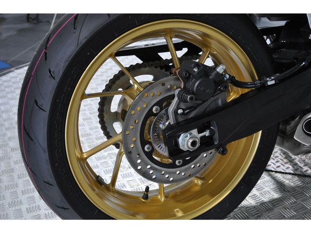 suzuki - gsx-8tt