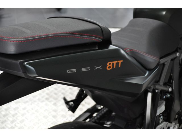 suzuki - gsx-8tt