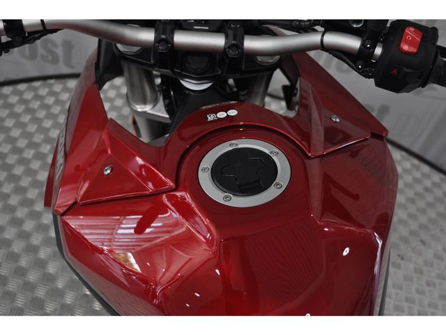 suzuki - v-strom-800