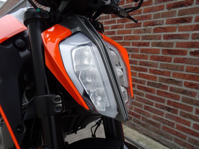 ktm - 125-duke