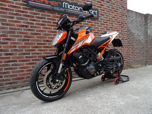 ktm - 125-duke