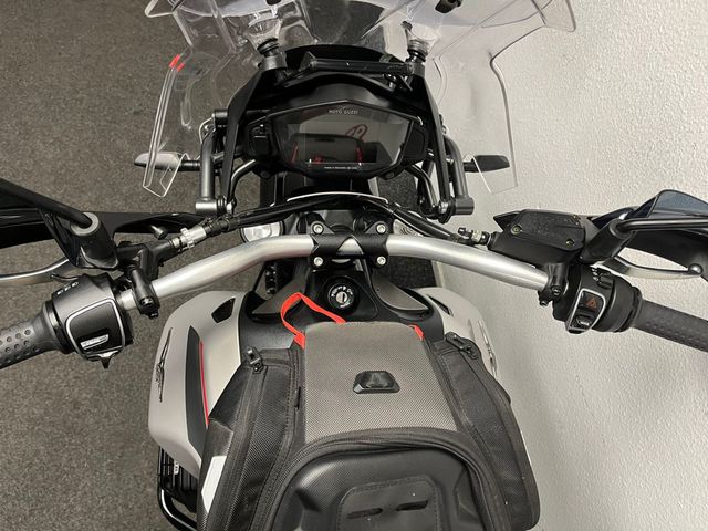 moto-guzzi - v-85-tt-travel