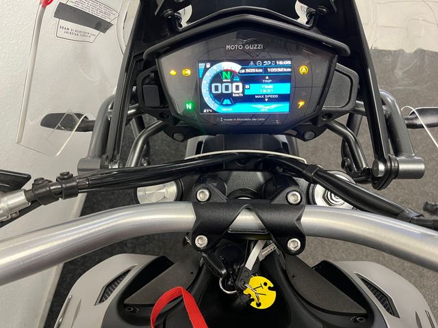 moto-guzzi - v-85-tt-travel