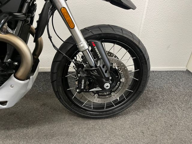 moto-guzzi - v-85-tt-travel