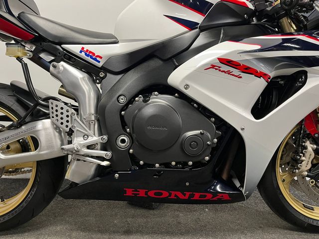 honda - cbr-1000-rr-fireblade