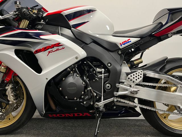 honda - cbr-1000-rr-fireblade