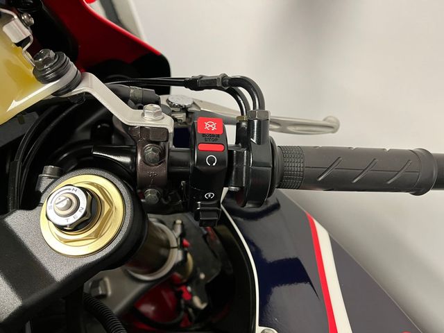 honda - cbr-1000-rr-fireblade