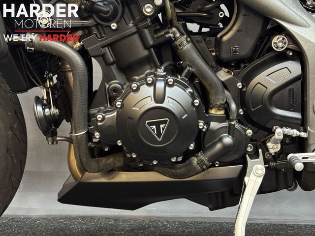 triumph - speed-triple-rs