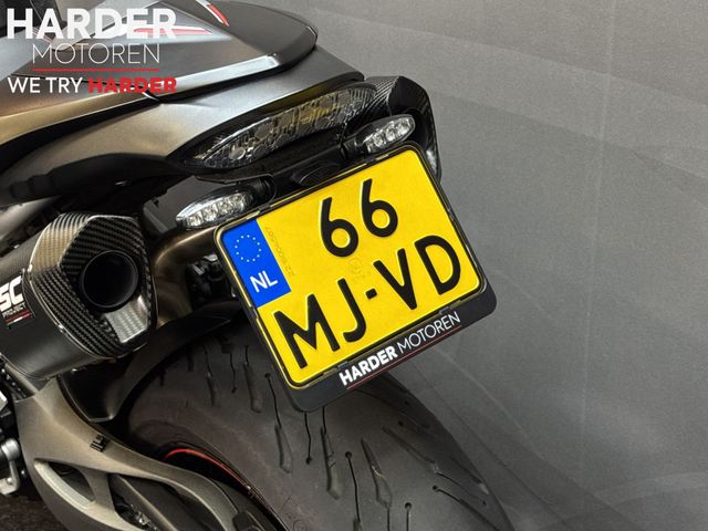 triumph - speed-triple-rs