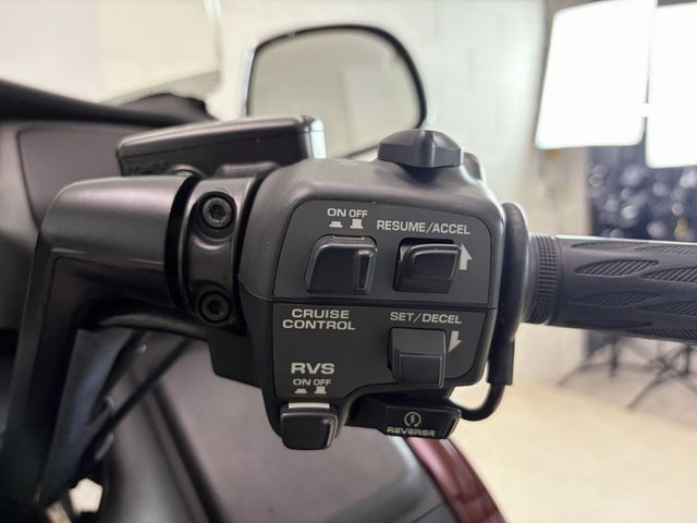 honda - gl-1800-goldwing-abs