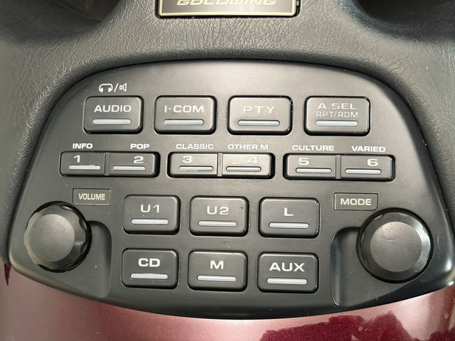 honda - gl-1800-goldwing-abs