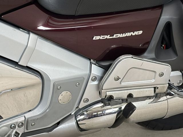 honda - gl-1800-goldwing-abs