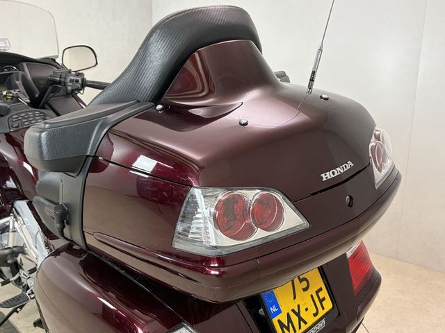 honda - gl-1800-goldwing-abs