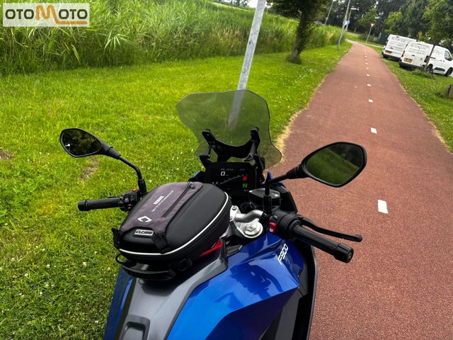 bmw - f-900-xr