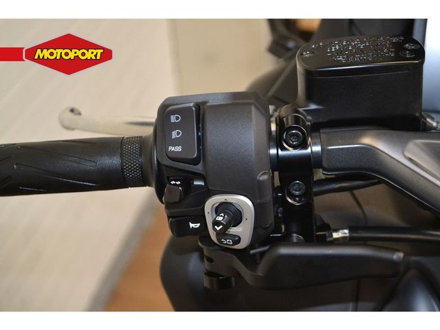 yamaha - tmax-25th-anniversary