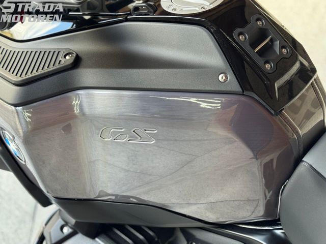 bmw - r-1300-gs-adventure-triple-black